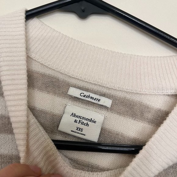 Abercrombie and Fitch 100% Cashmere Cream & Beige Stripe Sweater XXS - Picture 5 of 9